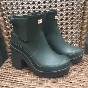 Hunter Block Heel Size 7